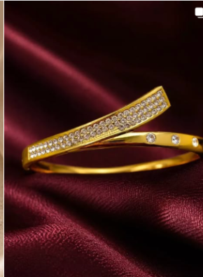 FAYE Crossover Pavé Gold Bangle on Burgundy Velvet